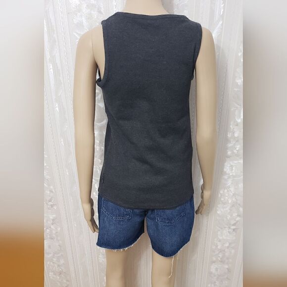 Old Navy Frayed Leg Jeans Shorts NWT Size 0 - Picture 6 of 9